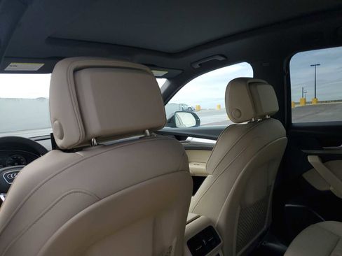 Certified 2025 Audi Q5 2.0T Premium w/ Convenience Plus Package image 14