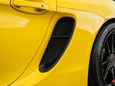 Used 2016 Porsche Cayman RWD image 24
