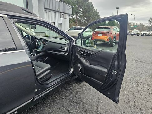 Used 2023 Subaru Outback Limited image 10