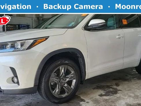 Used 2017 Toyota Highlander Limited Platinum image 1