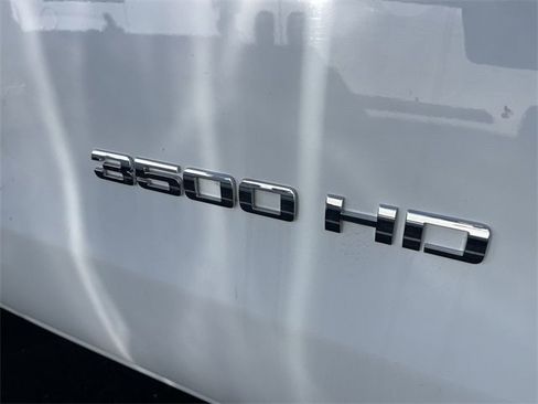 Used 2015 Chevrolet Silverado 3500 W/T image 4