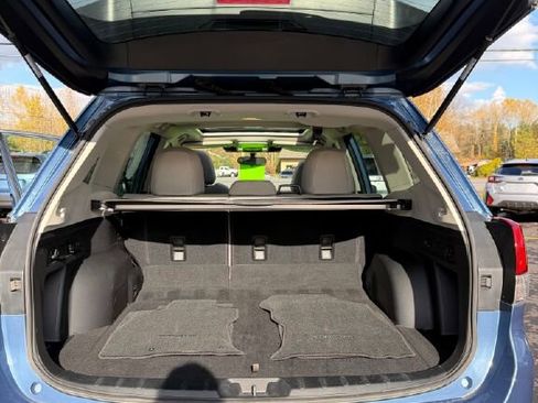 Used 2023 Subaru Forester Premium image 19