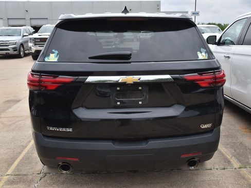 Used 2023 Chevrolet Traverse LS w/ Safety Package image 6