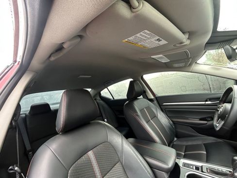 Used 2024 Nissan Altima 2.5 SR image 27