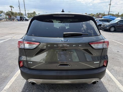 Used 2020 Ford Escape SE FWD image 5