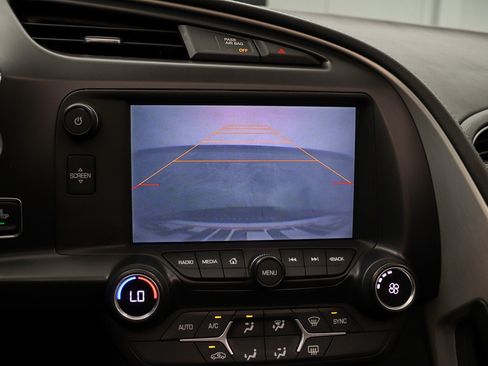 Used 2014 Chevrolet Corvette Stingray Coupe RWD image 34