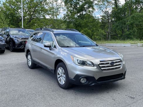 Used 2015 Subaru Outback 2.5i Premium AWD/4WD image 7