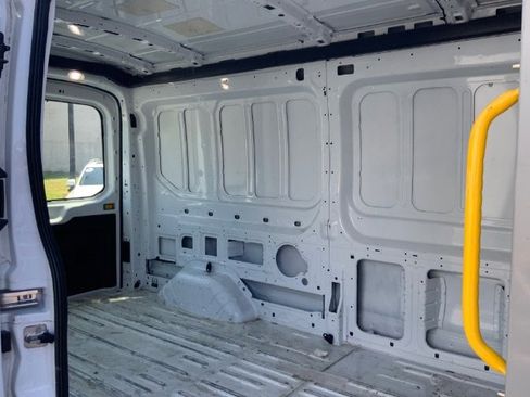 Used 2019 Ford Transit 250 148 Medium Roof image 29