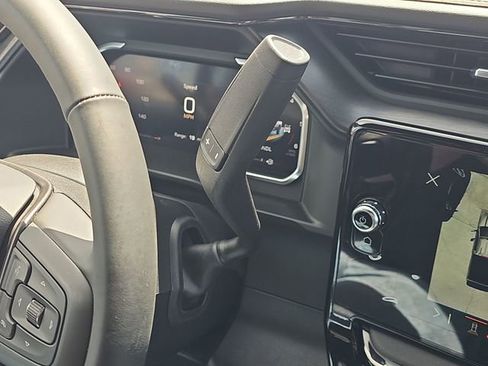 New 2026 GMC Sierra 2500 AT4 w/ AT4 Premium Plus Package AWD/4WD image 14