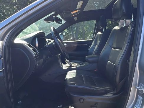 Used 2018 Jeep Grand Cherokee High Altitude AWD/4WD image 11