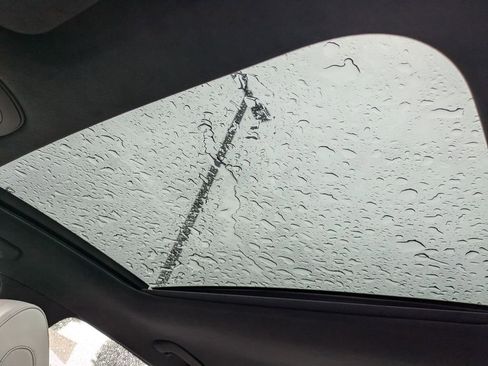 Used 2025 Genesis G70 3.3T Advanced w/ Sport Prestige Package image 9