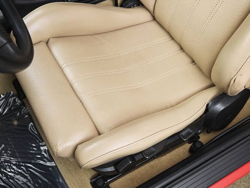 Used 1991 BMW 318iS Coupe RWD image 68