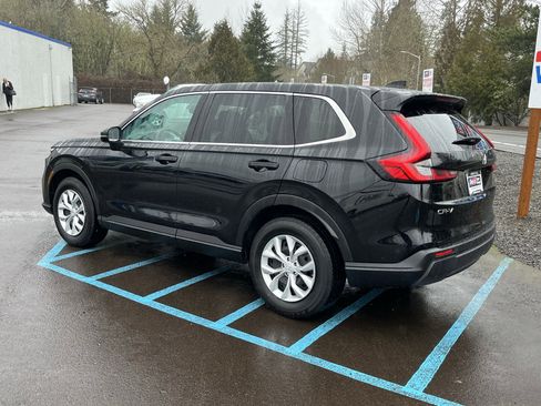 Used 2025 Honda CR-V LX image 3