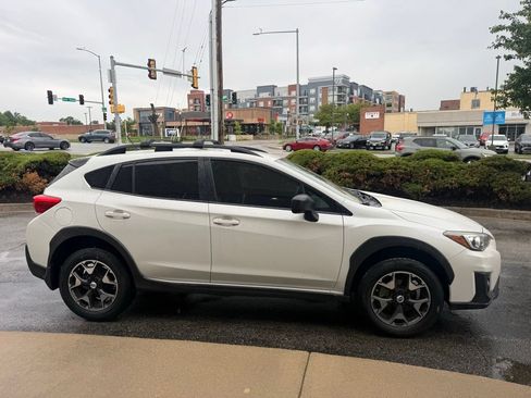 Used 2019 Subaru Crosstrek 2.0i w/ Eyesight System AWD/4WD image 4
