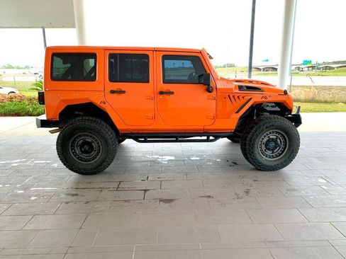Used 2013 Jeep Wrangler Unlimited Sport image 4