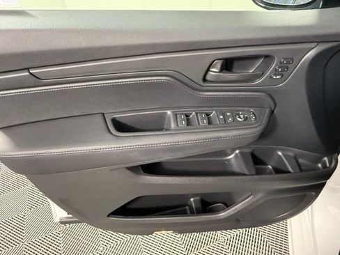 Used 2024 Honda Odyssey Sport image 15