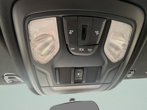 Used 2020 RAM 1500 Rebel AWD/4WD image 32