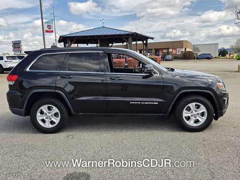 Used 2015 Jeep Grand Cherokee Laredo image 14