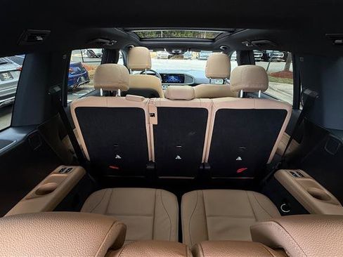 Used 2024 Mercedes-Benz GLS 450 4MATIC w/ AMG Line Exterior image 37