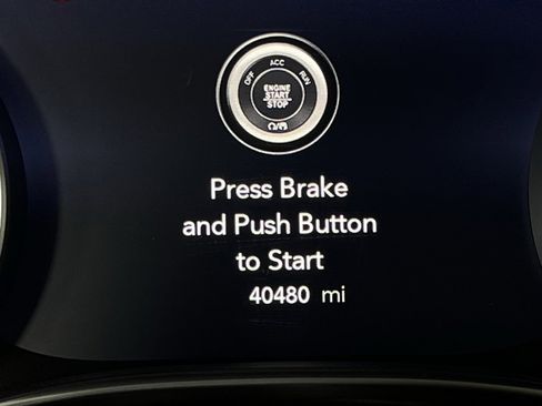 Certified 2024 Chrysler Pacifica Limited image 14