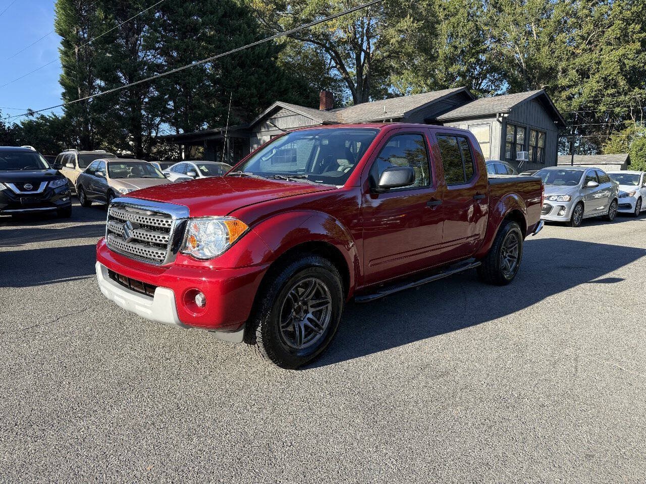 Used 2012 Suzuki Equator Sport RWD image 2