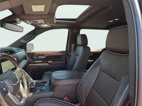 Used 2023 GMC Sierra 1500 Denali AWD/4WD image 13