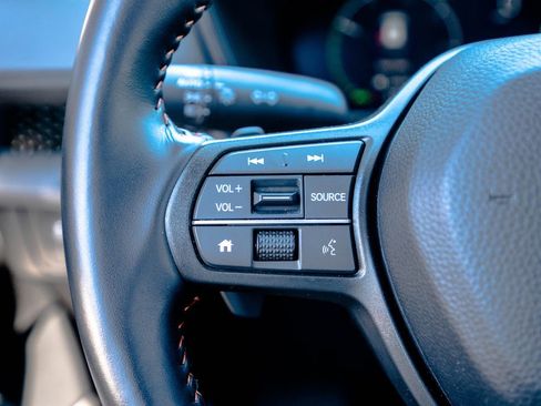 Used 2025 Honda CR-V Sport image 15