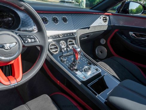 Used 2025 Bentley Continental GT Speed image 40