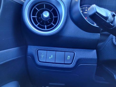 Used 2023 Kia Forte GT-Line w/ GT-Line Premium Package image 24