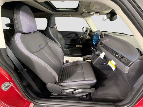 New 2026 MINI Cooper 2-Door Hardtop image 30