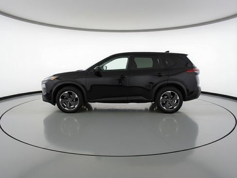 Used 2025 Nissan Rogue SV FWD image 5