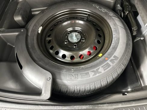 Used 2023 Jeep Grand Cherokee 4WD 4xe image 37