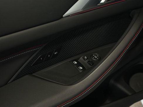 Used 2023 BMW M4 CSL RWD image 34