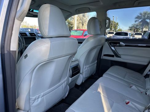 Used 2015 Lexus GX 460 w/ Premium Package image 13
