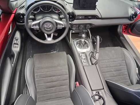 New 2025 MAZDA MX-5 Miata RF Club image 11