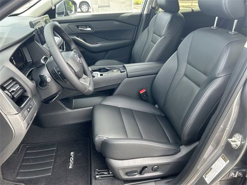 New 2025 Nissan Rogue SL w/ Tech Package image 10
