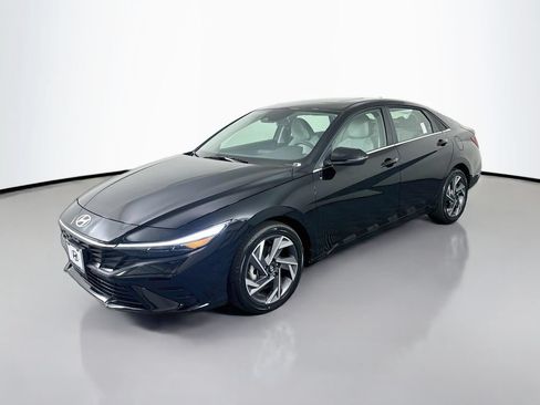 New 2026 Hyundai Elantra Limited FWD image 1