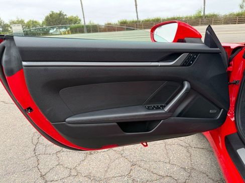 Used 2022 Porsche 911 Carrera RWD image 7