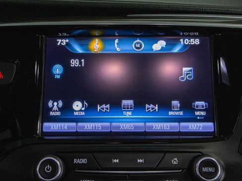 Used 2020 Buick Envision Essence FWD image 9