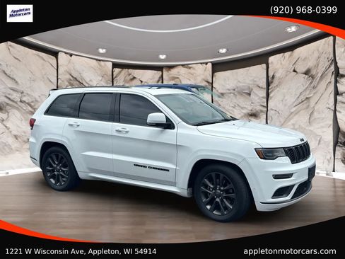 Used 2018 Jeep Grand Cherokee Overland AWD/4WD image 10
