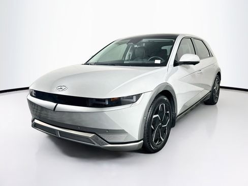 Used 2024 Hyundai Ioniq 5 Limited RWD image 3