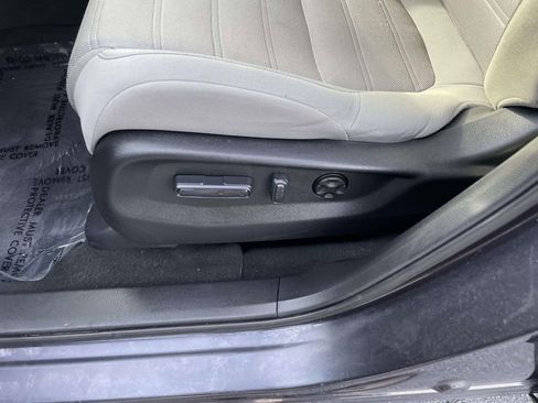 Used 2017 Honda CR-V EX image 28