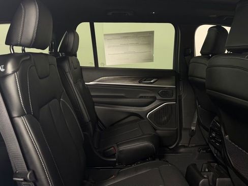 New 2026 Jeep Grand Cherokee L Limited AWD/4WD image 30