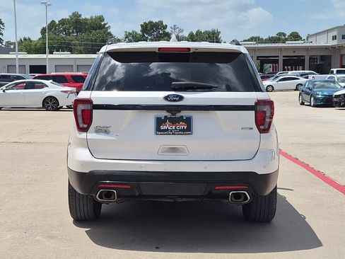 Used 2016 Ford Explorer Sport w/ Equipment Group 401A AWD/4WD image 5