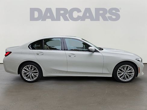 Used 2023 BMW 330i xDrive Sedan w/ Driving Assistance Package AWD/4WD image 7
