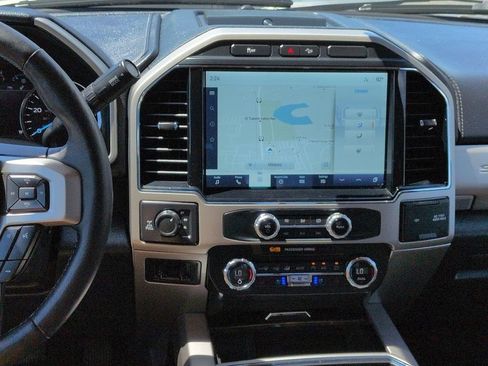 Used 2022 Ford F250 Lariat w/ Lariat Ultimate Package AWD/4WD image 17