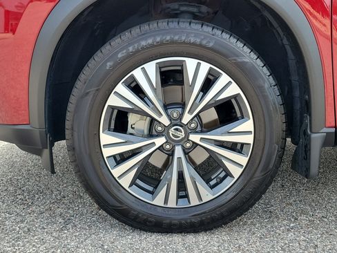 Certified 2021 Nissan Rogue SV FWD image 10