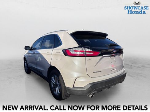 Used 2019 Ford Edge SEL w/ Equipment Group 201A FWD image 4