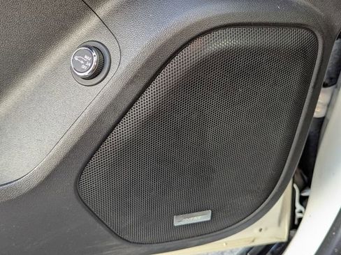 Used 2022 GMC Acadia AT4 w/ Technology Package image 43