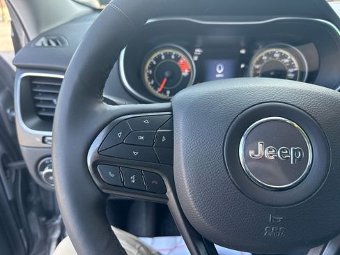 Certified 2022 Jeep Cherokee Trailhawk w/ Sun, Sound & Nav Group image 17